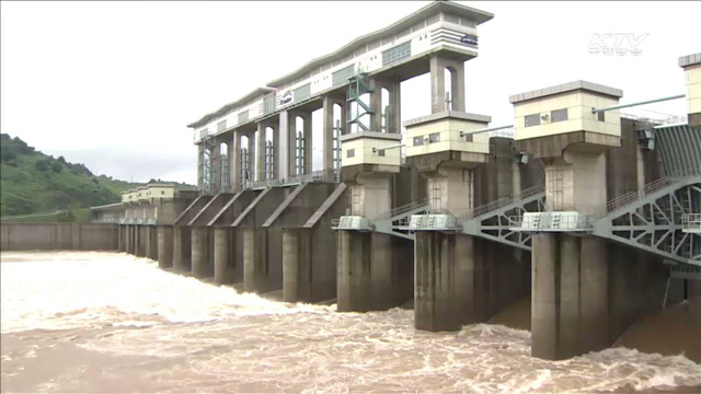 국방부 "황강댐 무단방류 가능성…대비태세 유지"
