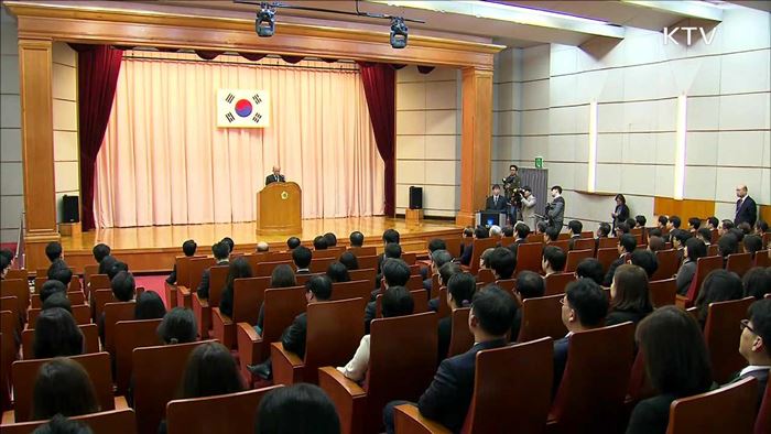 내일 탄핵심판 첫 변론기일…"신속한 결론"