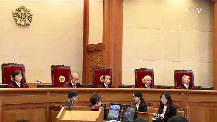 헌재 탄핵심판 5차 변론…최순실 출석