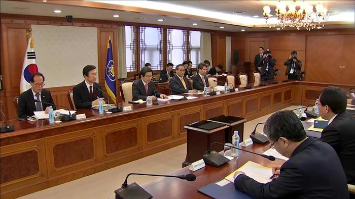 황 권한대행 "외국인 맞춤형 관광상품 개발해야"