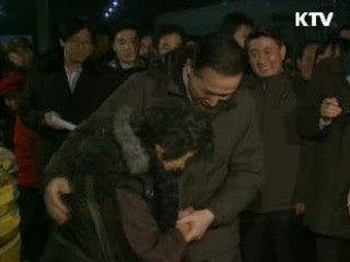 이 대통령, 새벽 가락시장 방문