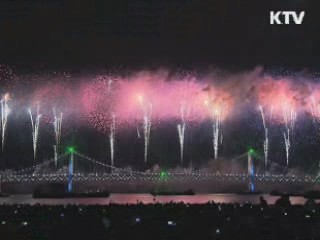 "가자 부산으로"…외국인 방문 러시