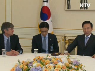 이 대통령 "주변국 단합된 대응 필요"