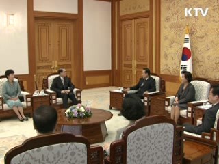 이 대통령 "권력형 비리·공직부패 근절돼야"