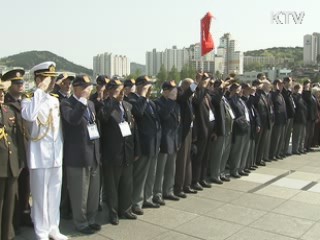 이 대통령, 한국전 참전국 언론에 감사 기고