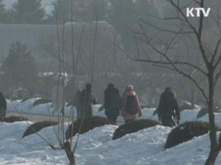 구글 회장, 김일성종합대 방문 등 본격 행보