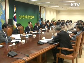 이 대통령 "국방개혁 2020 전면 재검토"