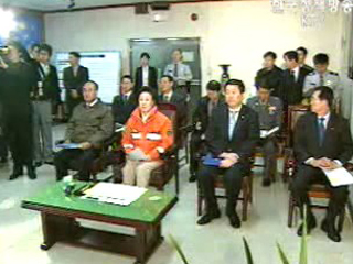 한명숙 총리, 종로 소방서 방문