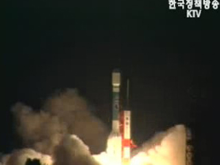 민·군 통신위성 `무궁화 5호` 발사