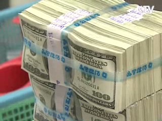 IMF "한국 2014년 재정 흑자 달성"