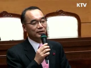 박 수석 "4대강 살리기는 한국판 뉴딜 정책"