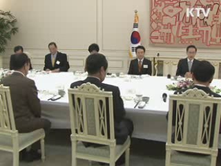 이 대통령 "예산, 기한내 처리해야"