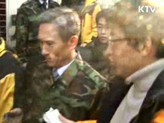 김관진 국방장관 "北 도발 엄두 못내게 강력 조치"