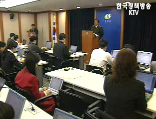 신언상 차관 “납북자 문제 우선순위 없어”