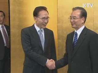 김정일, 산업시찰 행보···북중 정상회담 주목