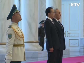 이 대통령 "리비아 美 대사 피살 애도"