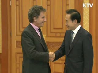 이 대통령, 프랑스 대통령 대북특사 접견