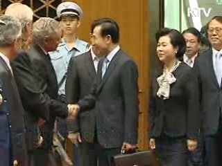 이 대통령, 유럽순방 마치고 귀국