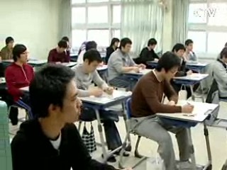 수능 문제지 앞면에 표지 부착