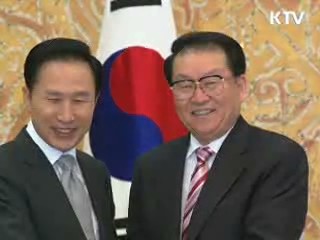 이 대통령 "북로켓 해결 中역할 커"