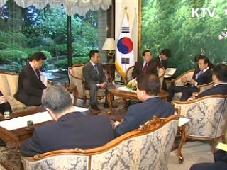 이 대통령 방일, '알뜰·배려' 외교