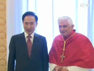 이 대통령 교황 예방…방한 초청 