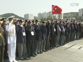 이 대통령, 한국전 참전국 언론에 감사 기고