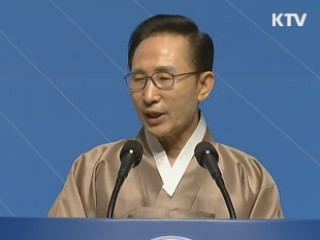 이 대통령 "일 올바른 역사 가르칠 책임 있어"