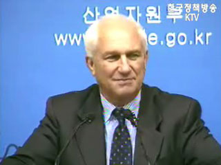 ISO 사무총장, `중소기업도 국제표준 관심가져야`