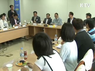 박재완 고용부 장관, 대학서 '청년실업 해소' 첫 행보