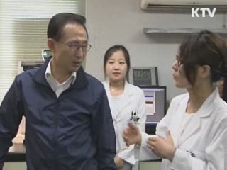 이 대통령 "보육·교통문제 개선 노력"