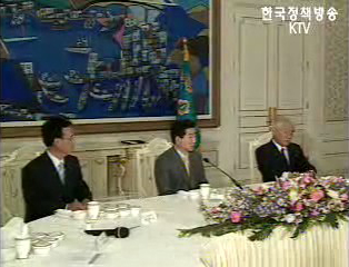 조용한 외교 계속할지 결정할 시점