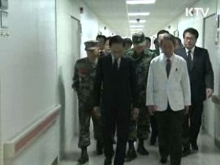 이 대통령, 전사자 합동분향소 조문