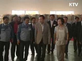 이 대통령, 프놈펜 진출 한국기업 방문