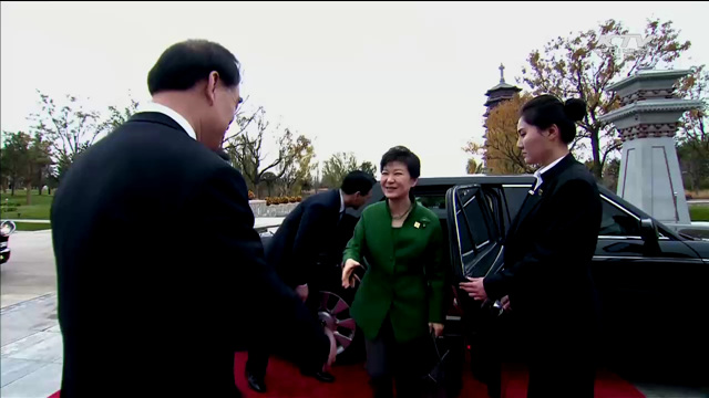 박 대통령, 마닐라 도착…APEC서 경제통합 방향 제시