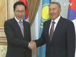 이 대통령, 마지막 순방지 카자흐스탄 도착