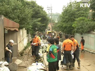 수해복구 총출동…자원봉사 '구슬땀'