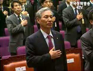 이성태 신임총재 “때로는 과감히 결정”