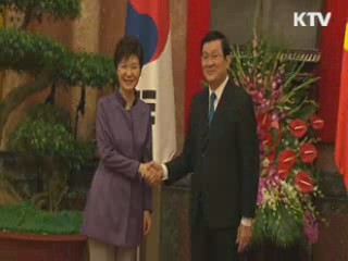 세일즈 외교 첫발···베트남과 경협 확대