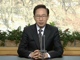 이 대통령 "젊은이 세계 무대 도전해야"