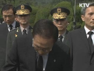 이 대통령 "성공의 역사 자랑스럽게 봐야 할 때"