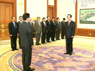 `뼈를 깎는 자기혁신 필요`