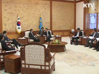 이 대통령, 모레노 미주개발은행 총재 접견